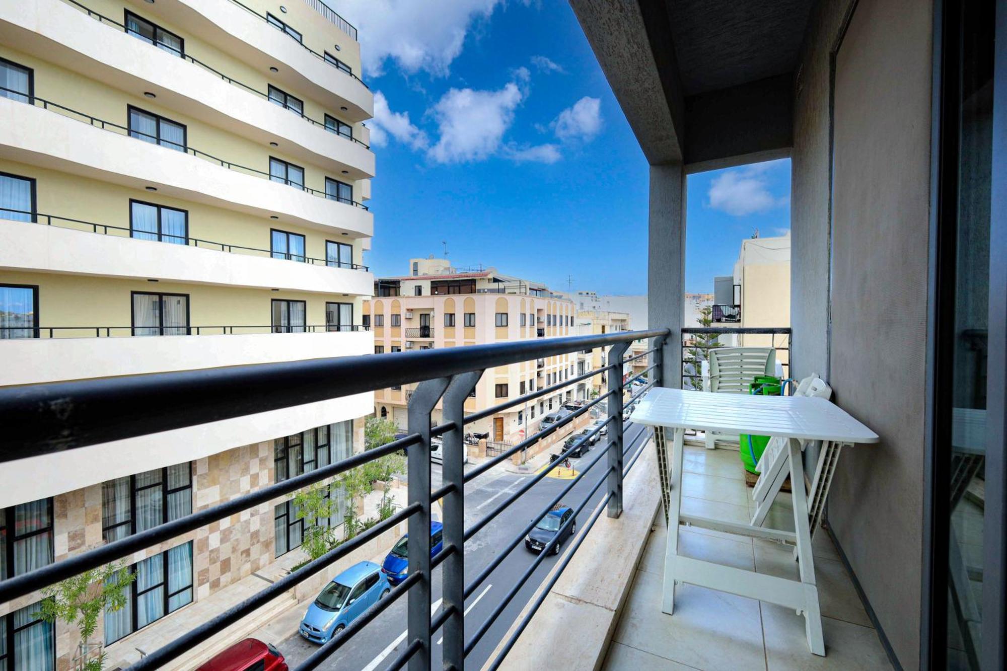 Modern 3Br Stylish & Spacious Apartment - Close To Sliema Promenade Gzira Eksteriør bilde
